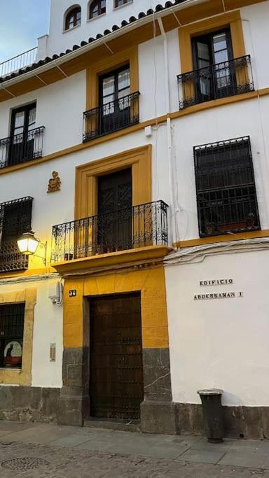 Patio De La Corredera Apartment Cordoba Luaran gambar